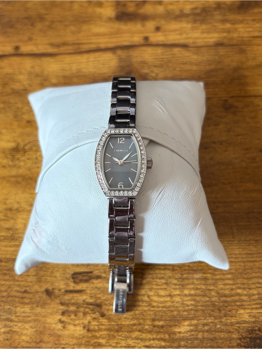 Caravelle by Bulova 43L204 Women’s Charcoal MOP Crystal Bezel Watch New Battery